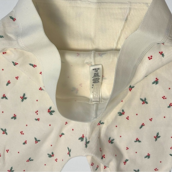 SKIMS Cotton Rib Boxer🎄🌿 (Holly Berry Print | Holiday Collection) - Picture 5 of 5